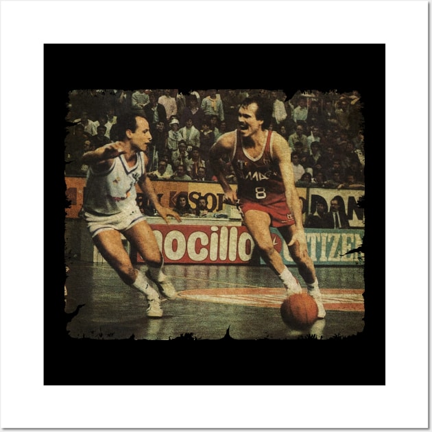 Juan Antonio (Real Madrid) vs Mike D'Antoni (Olimpia Milano) Wall Art by MJ23STORE